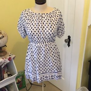 White and blue short-sleeve girls dress